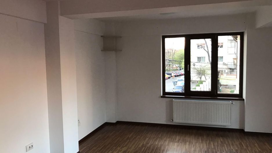 URGENT!, FARA MENTENANTA ,UTILITATI CONTORIZATE,  CURTE RELAXARE - Poză 2