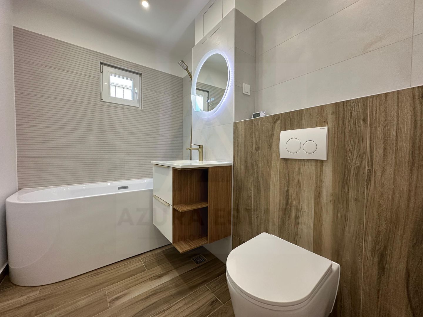 Apartament 3 camere 64 mp utili 2 bai etaj 1 complet renovat Strand - Poză 6