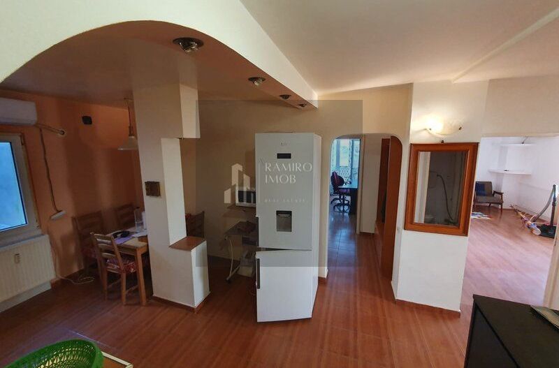 Apartament 4 camere decomandat | 88mp | Costin Georgian | Bloc reabil - Poză 1