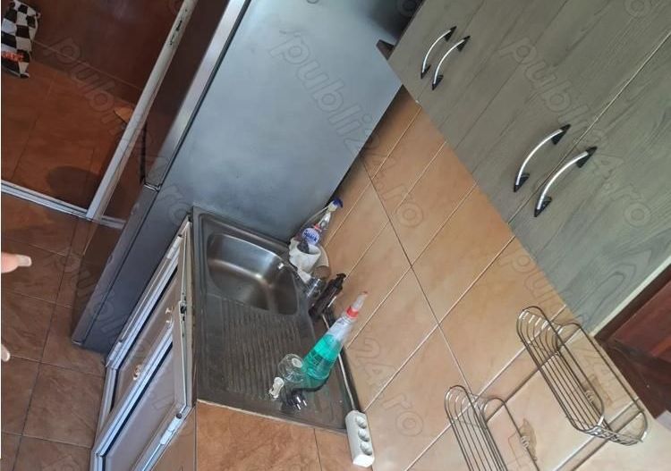 Apartament 3 camere etaj 2 Sagului - Poză 8