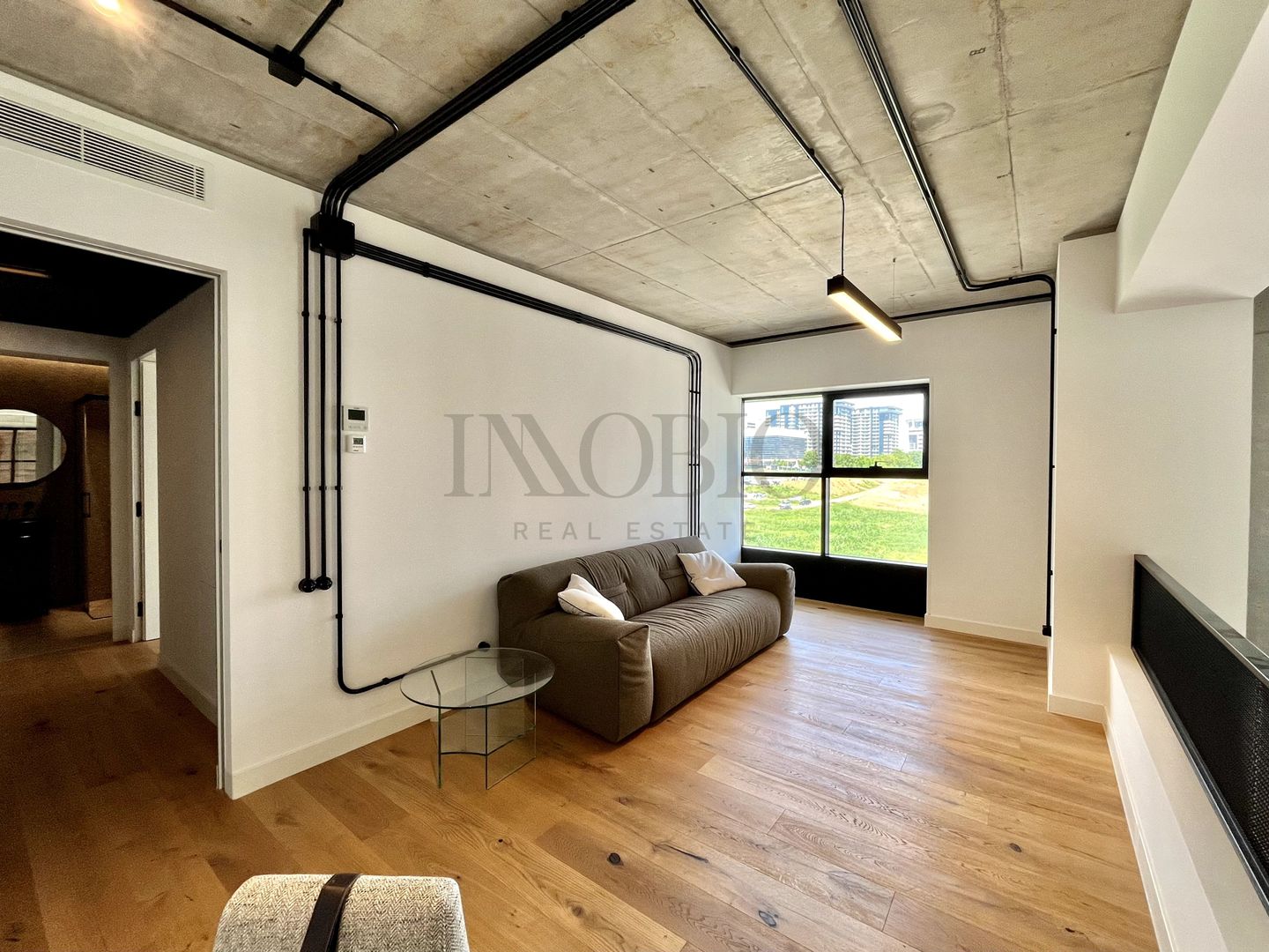 Brick Lofts Unitate pe 2 Niveluri / Bucătărie Mobilata / Vedere Lac - Poză 10