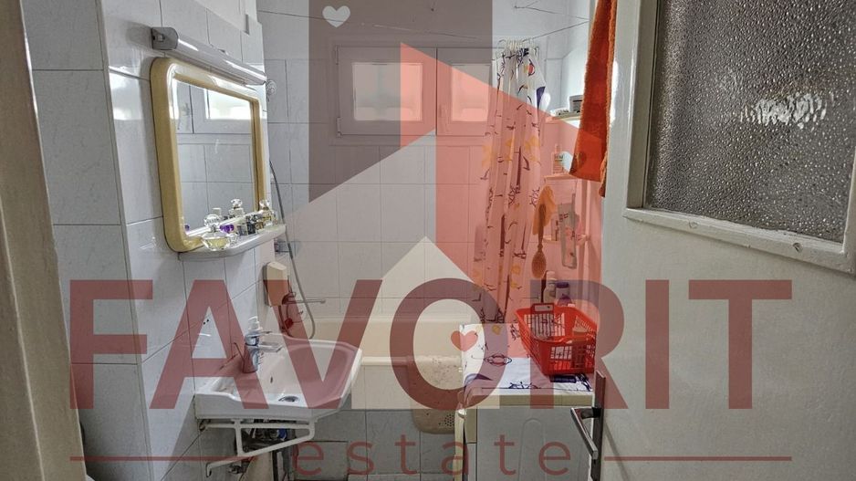 3 camere, semidecomandat | centrala proprie | mobilat si utilat | zona excelenta - Poză 14