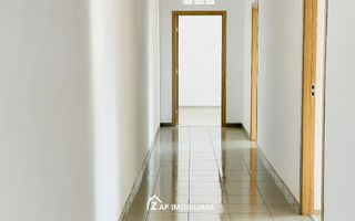 Spatiu de Birouri 100 mp - Renovat - Poză 7