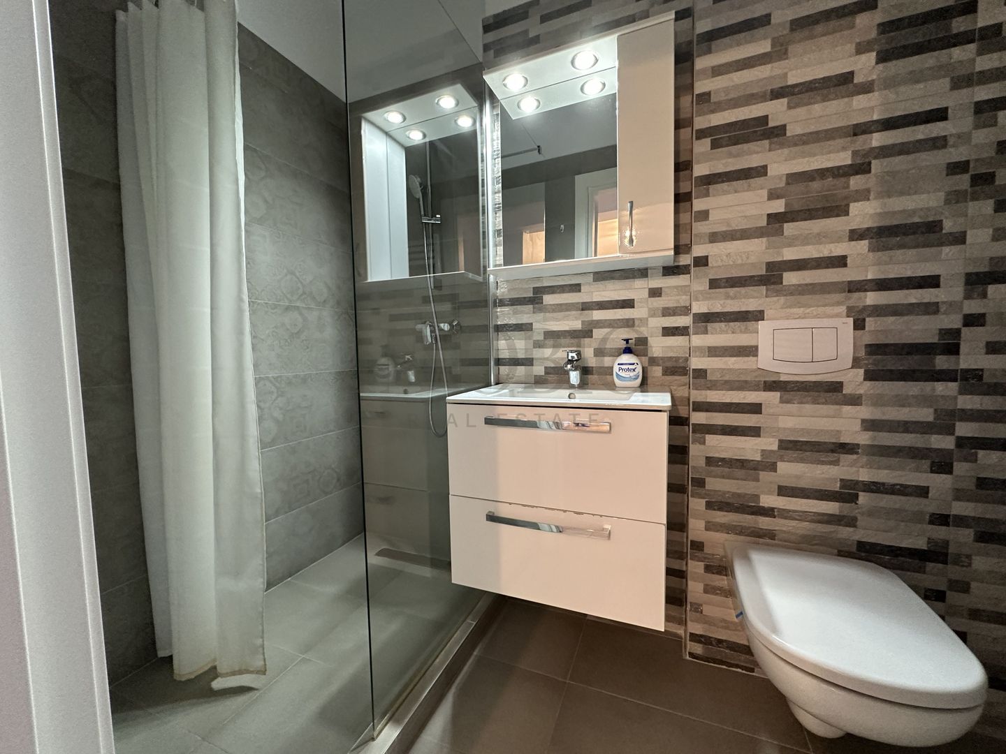 Apartament 2 Camere | Sisesti Lake House | Loc de Parcare - Poză 9