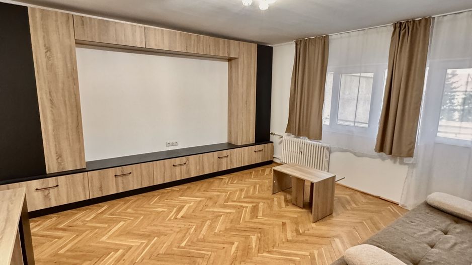 Apartament 3 camere, zonă centrală Oradea - Poză 5