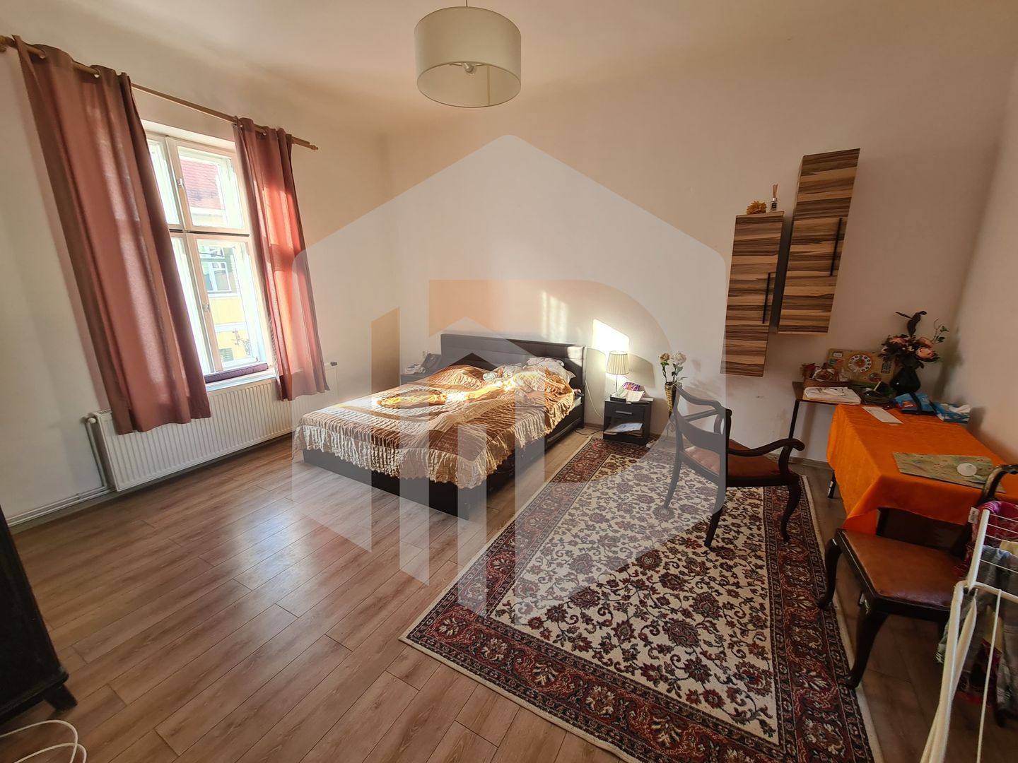 Apartament 3 camere zona cenrala langa Sala Thalia - Ideal Investitie - Poză 1