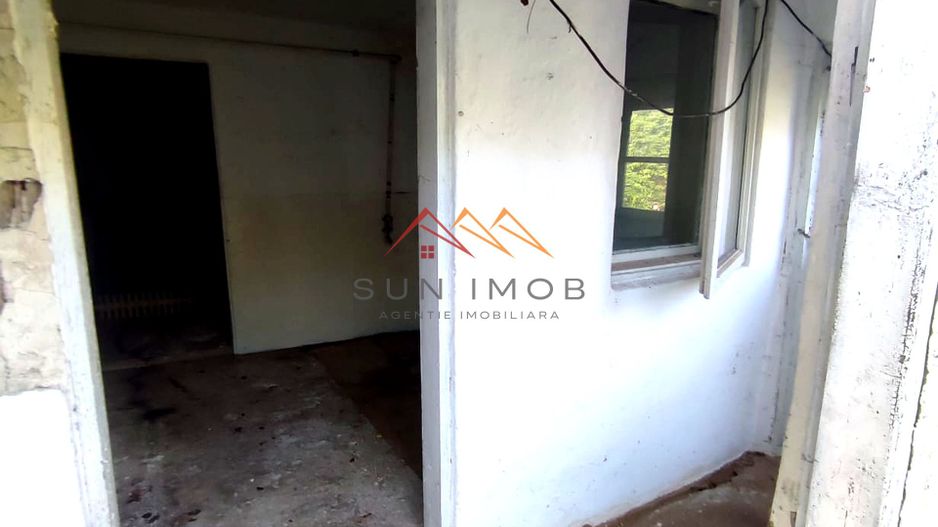 CASĂ DE VÂNZARE | 1.486 MP TEREN | URLETA - Poză 9