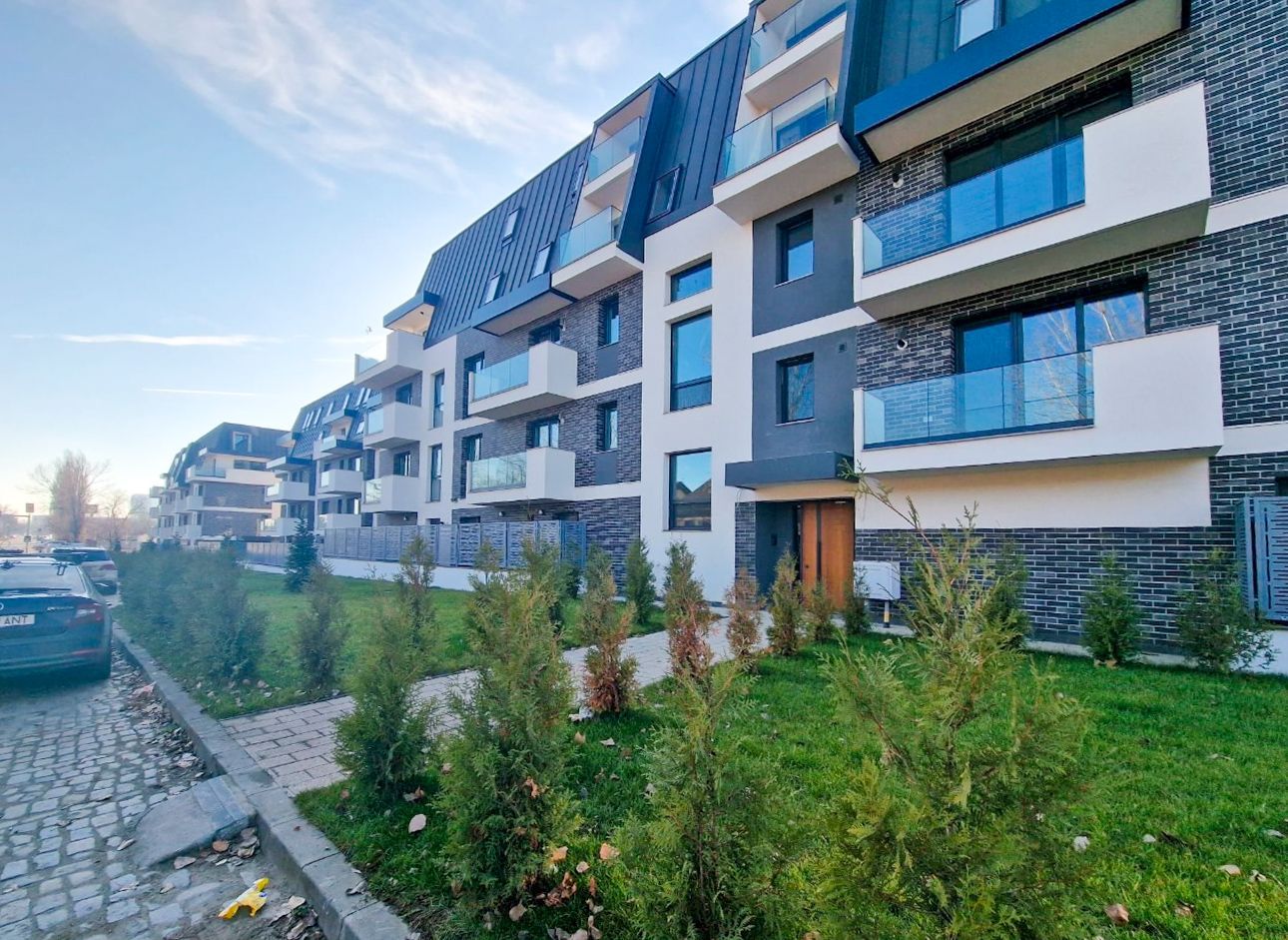 Închiriere | Apartament 3 camere | Parcare inclusă | Vedere Lac - Poză 2