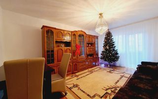 Apartament cu 5 camere decomandate, Cetate - zona scolii Mihai Eminescu - Poză 2