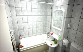 Apartament cu o priveliste superba chiar langa piata Hermes ! - Poză 5