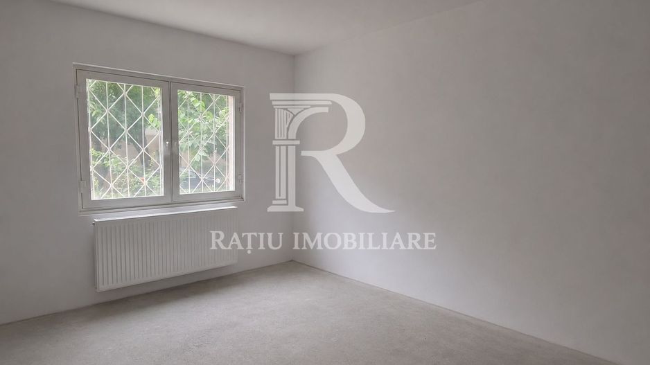 Apartament cu 4 camere | Parter | Decebal | Oradea - Poză 1