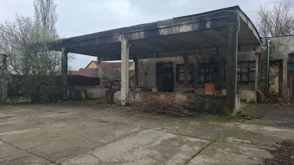 Spatiu industrial compus din doua corpuri in Orlat, central - Sibiu - Poză 6