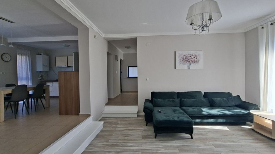 Casă de închiriat în Dumbravita – 3 dormitoare si garaj - Poză 2