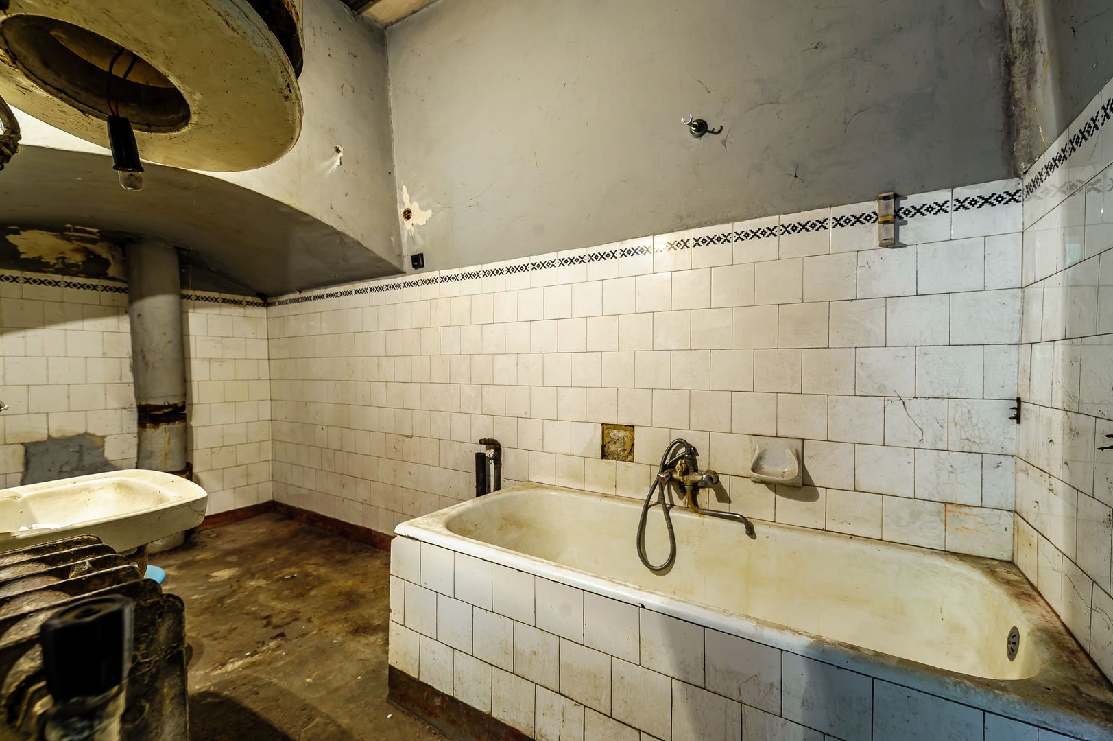 Casă cu 4 camere zona Ultracentral - Poză 5