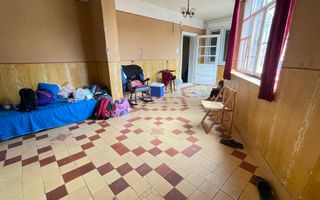 Casa cu teren de 915 mp și front de 20 ml - Poză 13