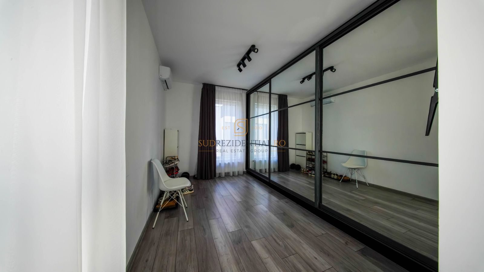 Duplex modern cu 4 camere, curte amenajata, com.Berceni - Poză 17