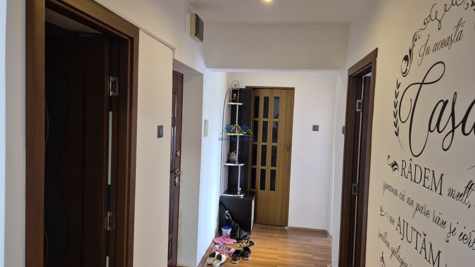 Vand apart. 3 camere, 2 bai, 2 balcoane, mobilat, M3, et 3, st-56mp! - Poză 3