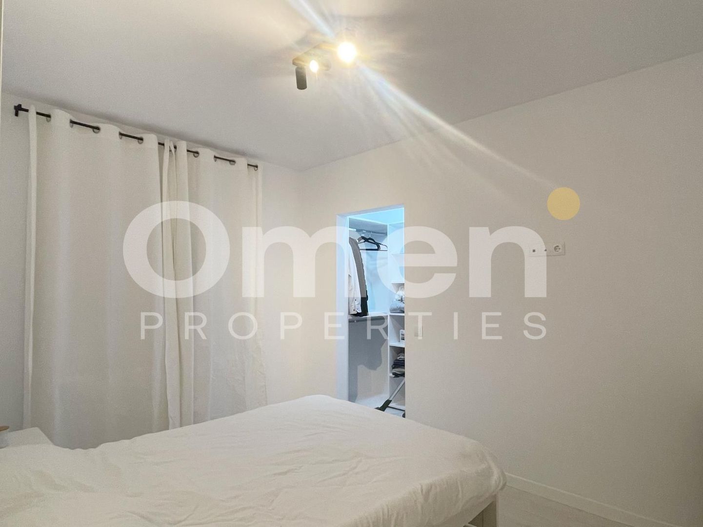 Vând apartament 2 camere | Parcare privată | Zona Hotvon - Poză 4