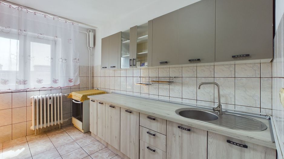 Apartament cu 3 camere- Aradul Nou - Poză 4