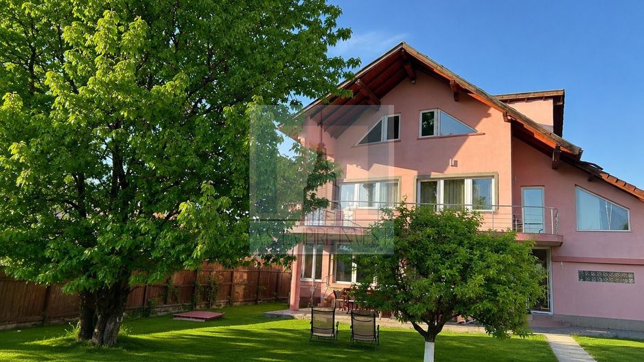 Casă spațioasă | 223 mp utili | teren 1.000 mp-zona Cristian/Brașov - Poză 1