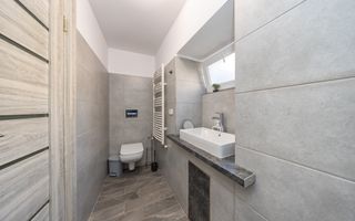 Garsonieră de vânzare–Centrul Istoric Brașov | Ideală regim hotelier - Poză 9