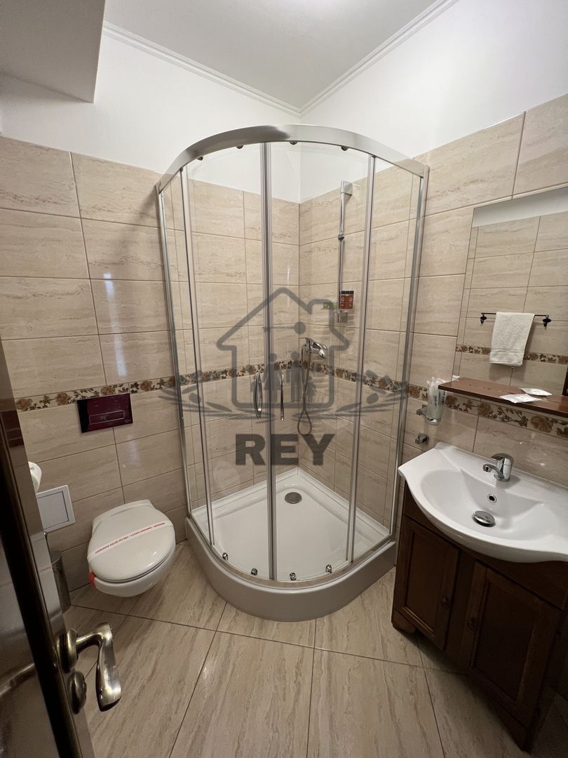 Vila de vanzare in zona Centrala/Orasul de jos - Poză 36