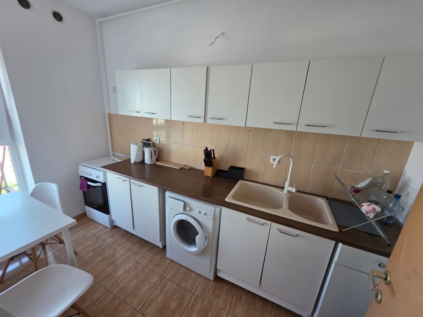 GARSONIERA RASARIT DE SOARE, BUCATARIE INCHISA, METROU, COMISION 0% - Poză 4