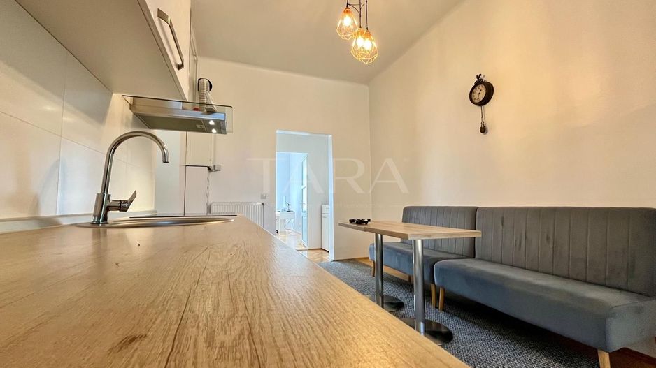 EXCLUSIVITATE. Apartament decomandat. Medicina. ULTRACENTRAL. - Poză 1