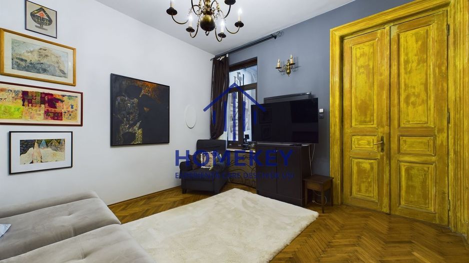 Casa/Vila de Inchiriat cu Terasa- centru - Poză 3