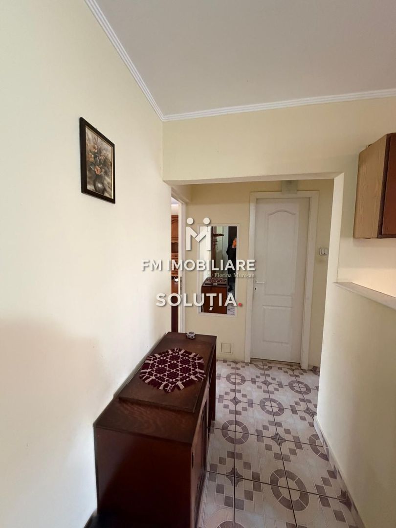 De închiriat apartament 2 camere, decomandat, situat la etajul 2. - Poză 11