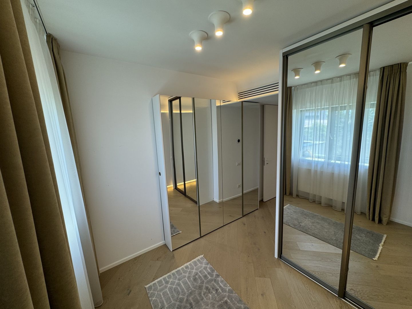 3 Camere | Cortina Academy CotroceniI MOBILA LUX | Metrou 3 minute - Poză 7