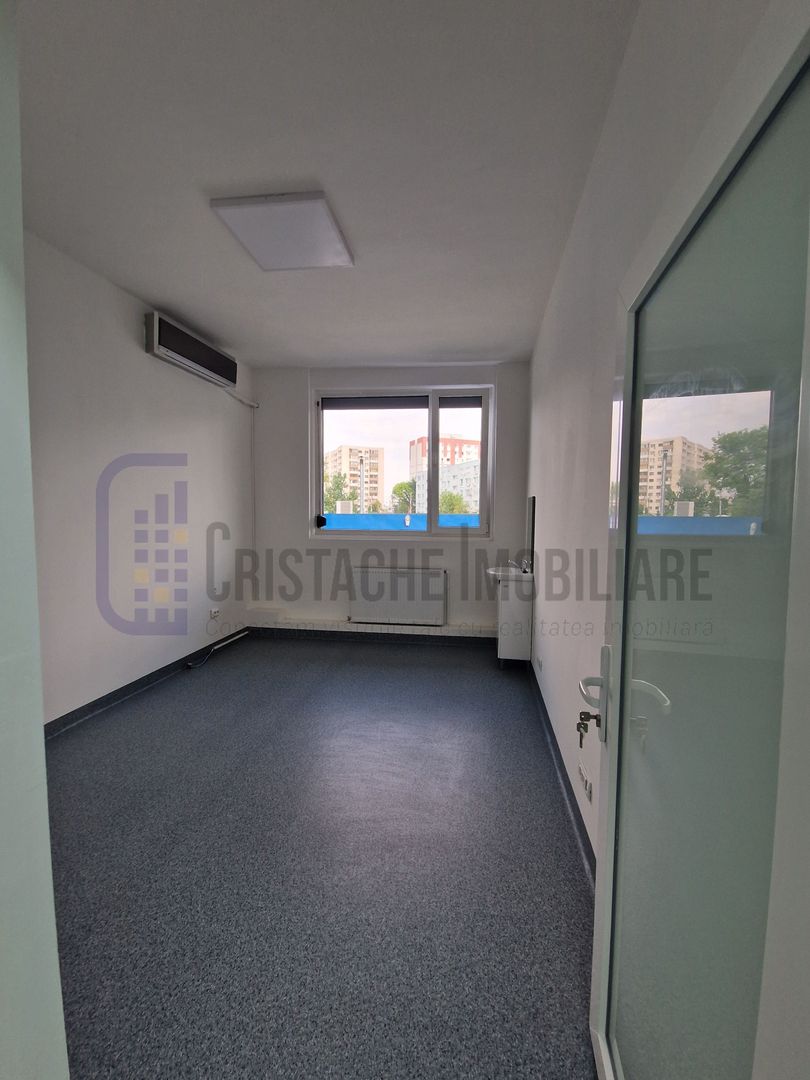 Spatiu comercial renovat si amenajat pentru a fi folosit ca o clinica medicala - Poză 11