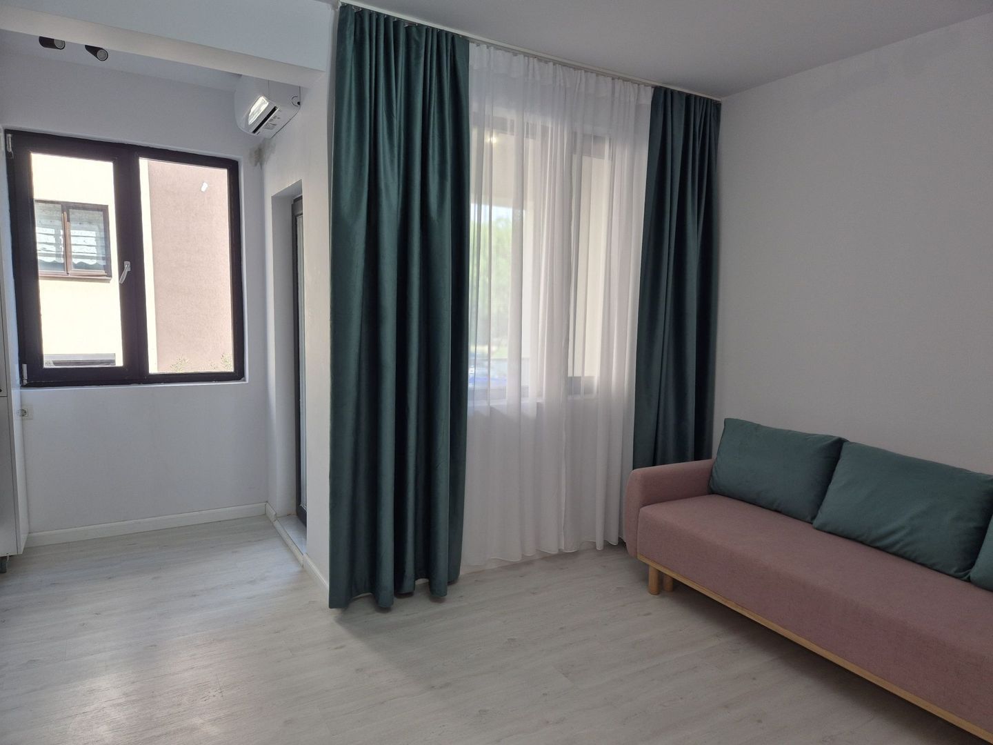 Oferta Urgent De vanzare Garsoniera Studio 40mp - Poză 2