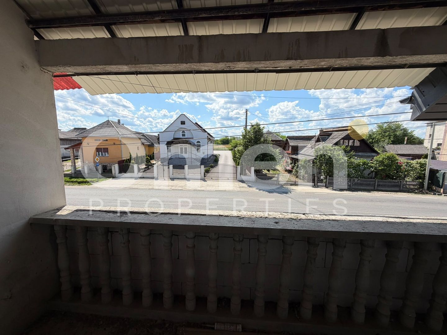 Apartament cu 3 camere | pe 2 niveluri | cu garaj | zona centrala | sat Arinis - Poză 14
