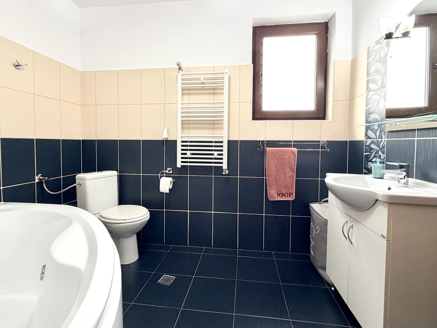 Cămin spațios, luminos și perfect echilibrat,  la 10 minute de centru - Poză 25