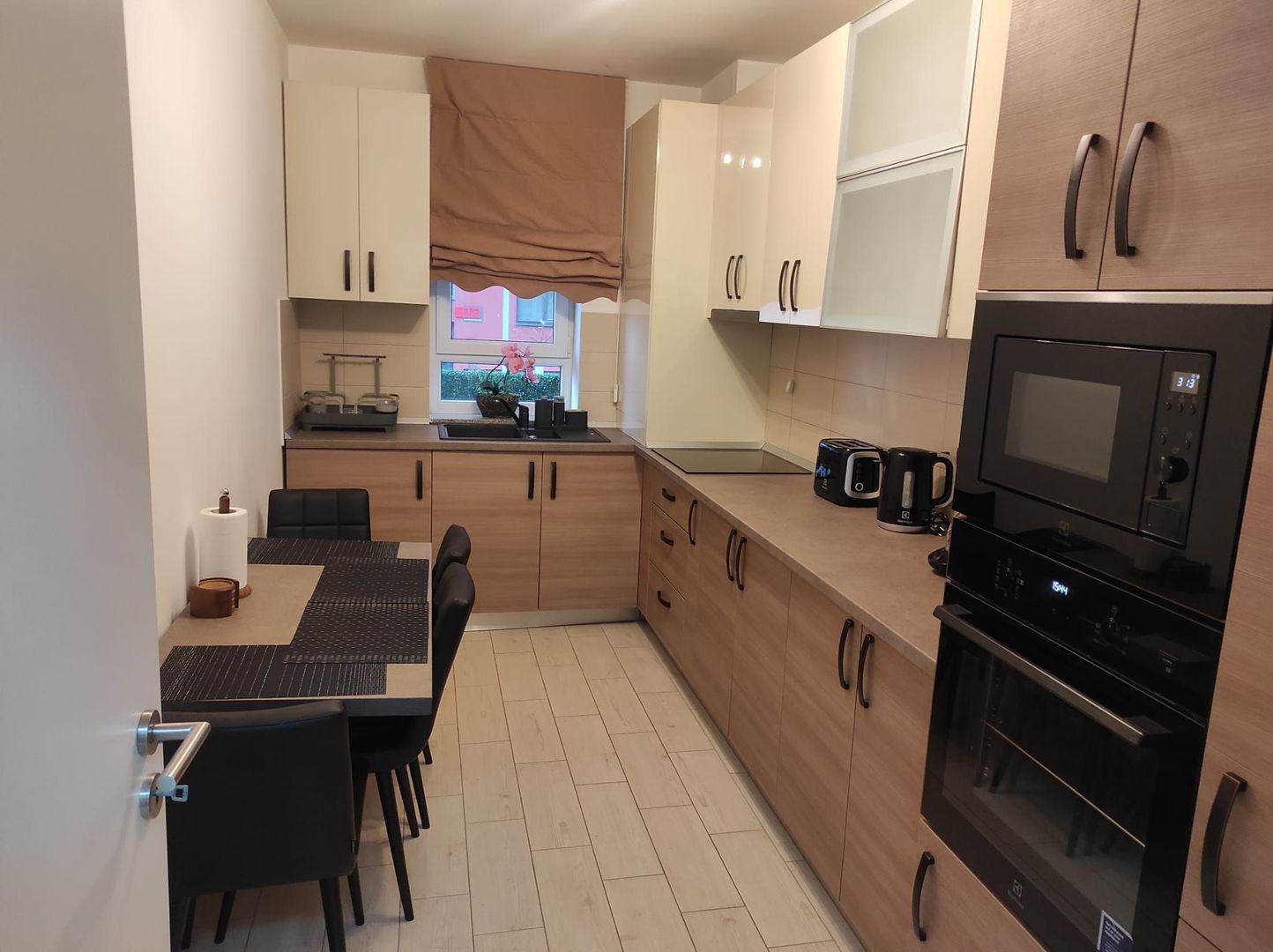 Apartament 1 camerea zona Avangarden! - Poză 8