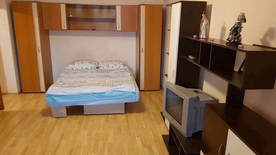Garsoniera de inchiriat – Focsani, etaj 2, 30 mp, mobilata si utilata - Poză 1