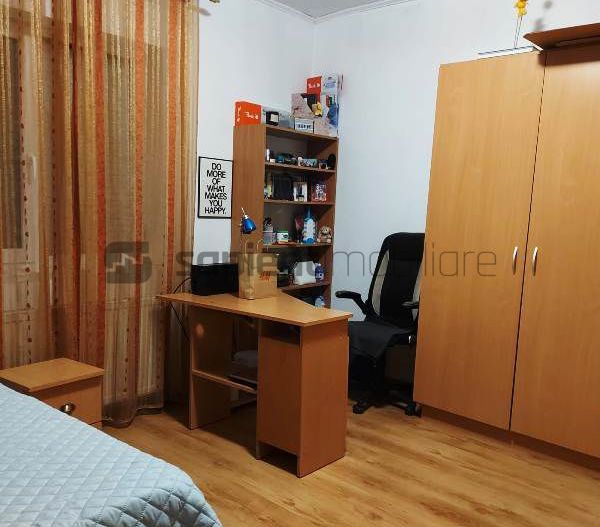 Casa cu 4 camere in Iosia - Poză 1