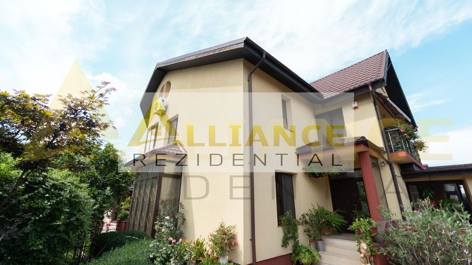 [OLTENITEI] Vila cu 7 camere - 325 MPU - Teren - 766 MP - P+1+M - Poză 3