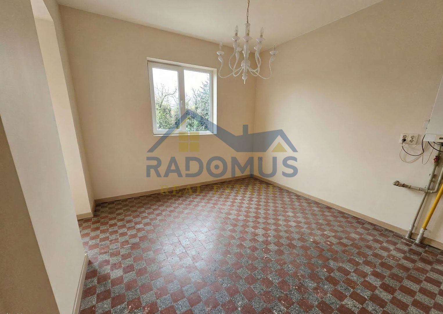 APARTAMENT CU CURTE + INTRARE SEPARATĂ – CASĂ INTERBELICĂ - Poză 6