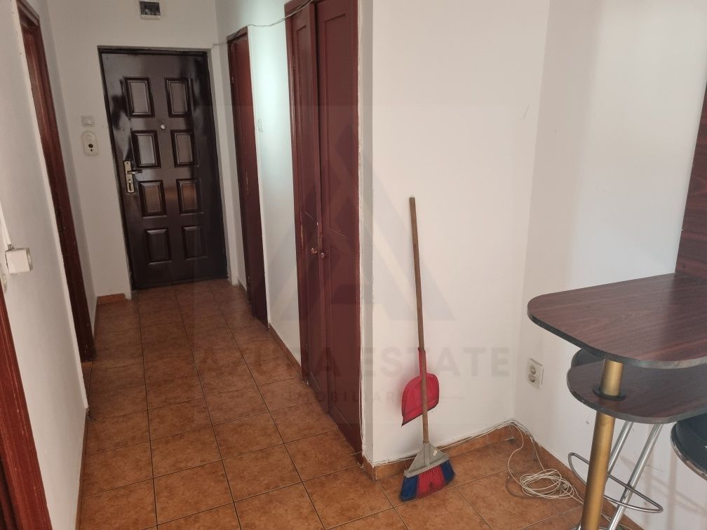 Apartament 2 camere 54 mp utili bucatarie inchisa etaj 3 zona Terezian - Poză 7