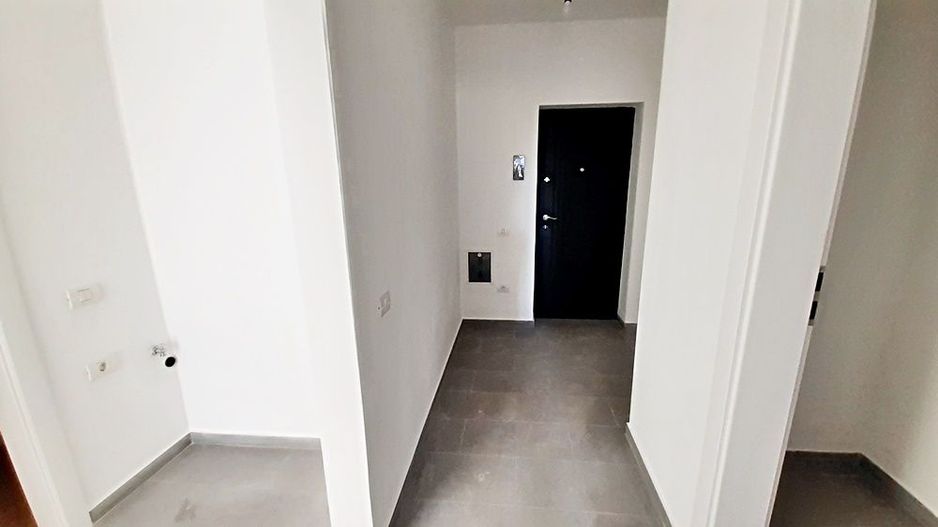 Zona Coresi, garsoniera de 42mp, etaj 1, finalizata, 69900 euro - Poză 8