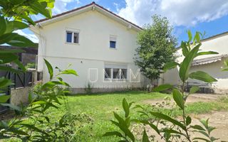 🏡 Casă spațioasă, recent renovată, de închiriat – zona Muncitoresc, Reșița - Poză 1