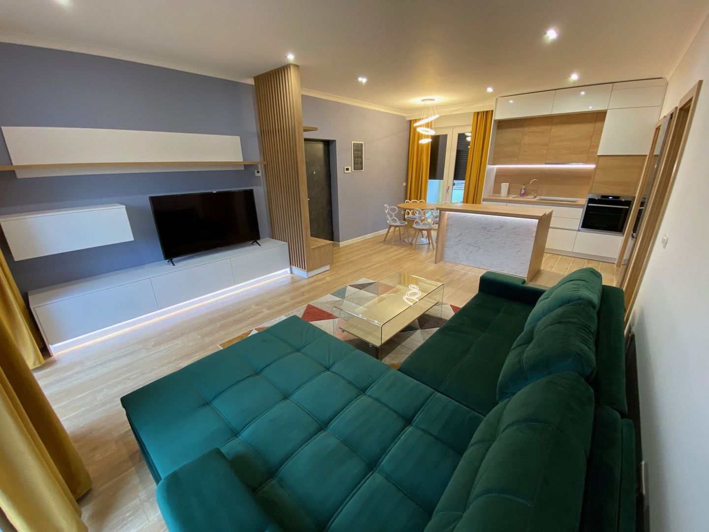 Apartament la prima inchiriere în Dumbravita - Poză 5