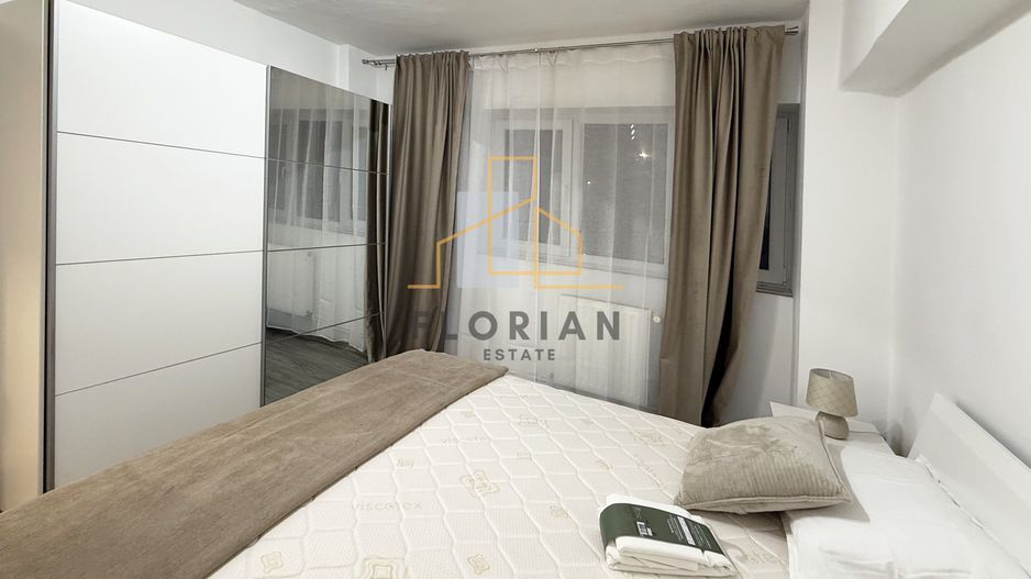 Închiriere Apartament 4 Camere Decomandate, Zona Iulius Mall - Poză 12