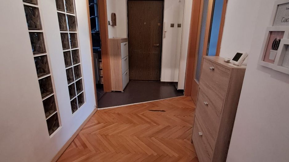 Apartament elegant I 2 bai si balcon I Zona Aradului - Poză 14