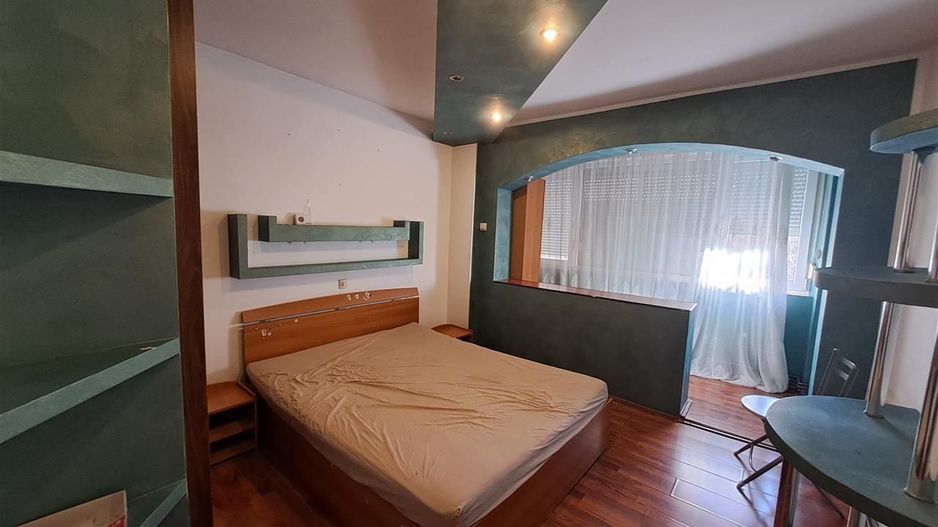 2 camere decomandat Gh Lazar centrala proprie - Poză 5