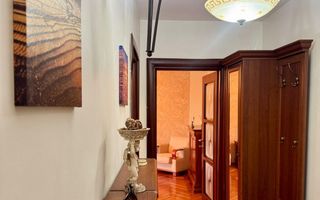 Închiriere Apartament 2 camere, vedere Palatul Parlamentului - Poză 4