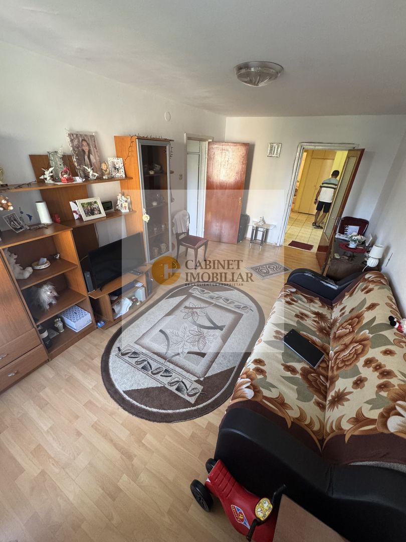 3 Camere Decomandat | 2 Bai | Etaj 4/8 | 75mp totali - Poză 2
