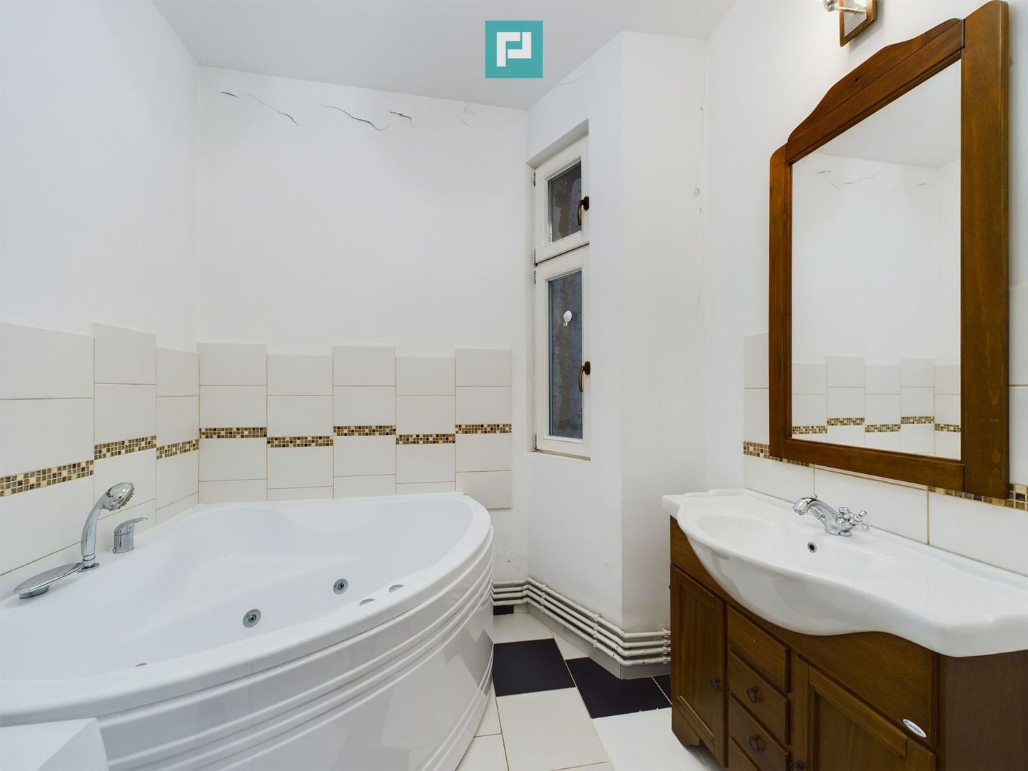 Apartament cu 3 camere Ultracentral - Poză 7